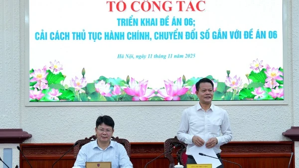 Cục trưởng Cảnh sát Quản lý hành chính về trật tự xã hội Vũ Văn Tấn phát biểu tại buổi làm việc. (Ảnh: TL)