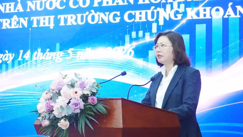 Bà Vũ Thị Chân Phương, Chủ tịch Ủy ban Chứng khoán Nhà nước phát biểu khai mạc hội nghị.