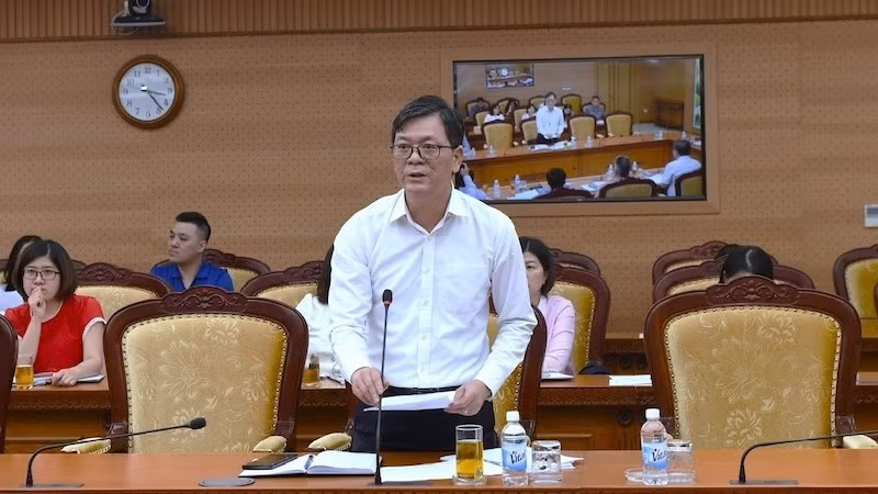 Ông Nguyễn Mạnh Cường, Phó Giám đốc Kho bạc Nhà nước phát biểu tại Hội nghị Hướng dẫn triển khai các công việc liên quan đến lĩnh vực tài chính, ngân sách khi tổ chức chính quyền địa phương hai cấp.