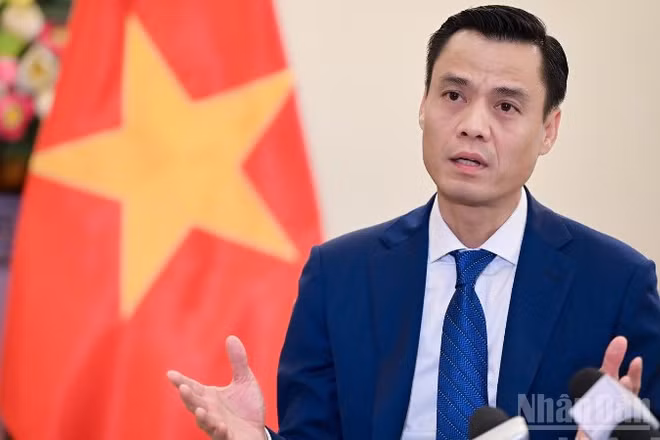 Thứ trưởng Ngoại giao Đặng Hoàng Giang. (Ảnh: BẢO LONG)