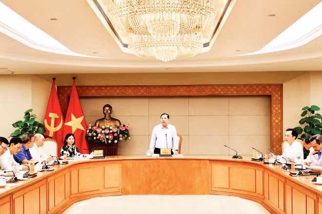 Phó Thủ tướng Thường trực Chính phủ Phạm Gia Túc phát biểu tại buổi làm việc (Ảnh: PHƯƠNG NGUYÊN)