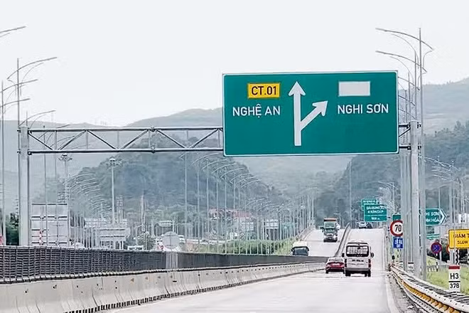 Dự án cao tốc bắc-nam được hoàn thành sẽ giúp kết nối các vùng kinh tế. (Ảnh: HẢI NGUYỄN)