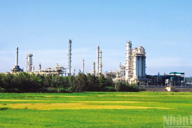 Dự án nâng cấp, mở rộng Nhà máy lọc dầu Dung Quất được xây dựng trên diện tích gần 52ha. Khi hoàn thành, dự án vừa nâng cao hiệu quả kinh tế, tối đa hóa lợi nhuận, vừa đóng góp lớn cho ngân sách quốc gia.
