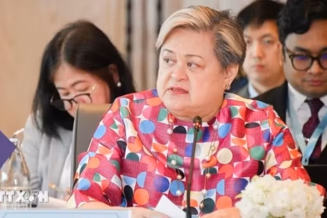 Ngoại trưởng Philippines, bà Maria Theresa Lazaro. (Ảnh: Nikkei Asia/TTXVN)