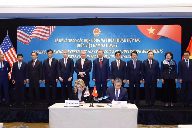 Vietnam Airlines đã ký hợp đồng mua 50 tàu bay thân hẹp Boeing 737-8 trị giá lên đến 8,1 tỷ USD tại Washington, D.C. (Hoa Kỳ), dưới sự chứng kiến của Tổng Bí thư Tô Lâm và đoàn đại biểu cấp cao.