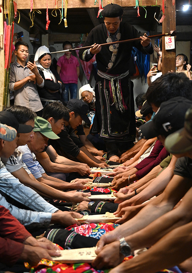 Nghi lễ cấp sắc của người Dao Tiền ảnh 7