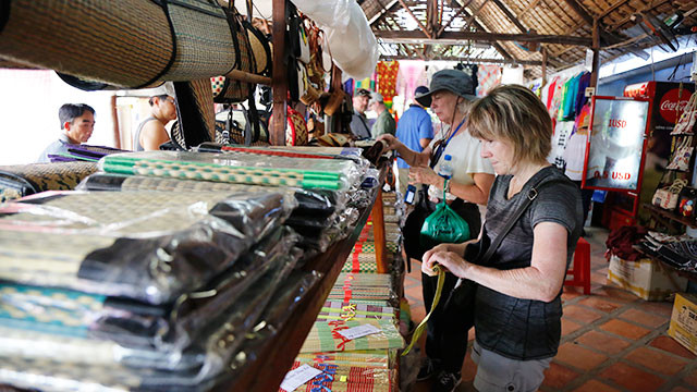 Về Tân Châu mua chiếu uzu ảnh 6