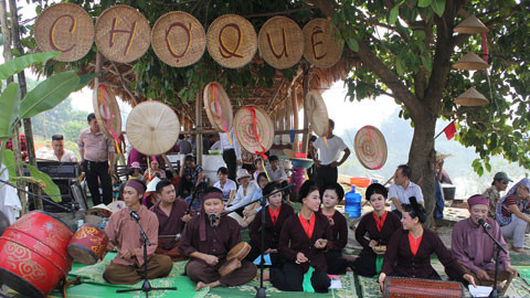 Độc đáo sắc màu chợ quê ảnh 1 Độc đáo sắc màu chợ quê ảnh 1