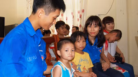 Tết thiếu nhi cho những trẻ em thiệt thòi ảnh 1 Tết thiếu nhi cho những trẻ em thiệt thòi ảnh 1