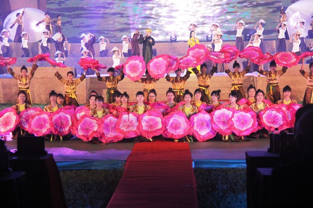 Lễ kỷ niệm 250 năm Ngày sinh Đại thi hào Nguyễn Du - Danh nhân văn hóa thế giới (1765-2015) ảnh 7