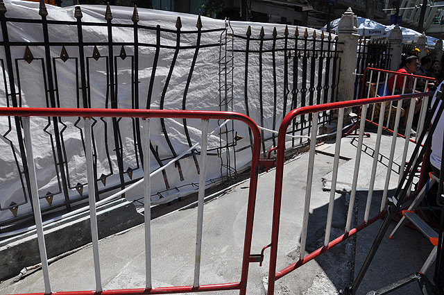 Ngôi đền bị đánh bom ở Bangkok mở cửa trở lại ảnh 6