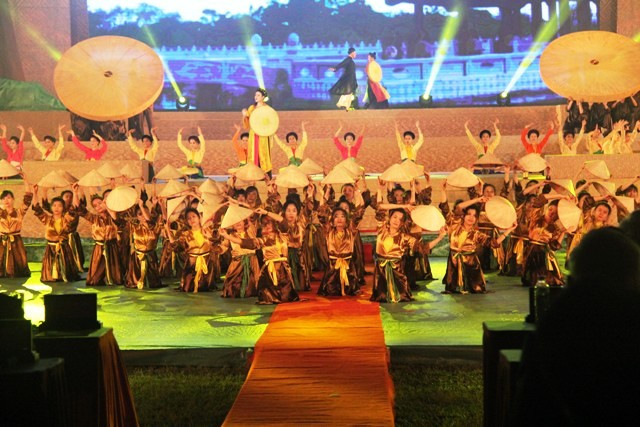 Lễ kỷ niệm 250 năm Ngày sinh Đại thi hào Nguyễn Du - Danh nhân văn hóa thế giới (1765-2015) ảnh 5