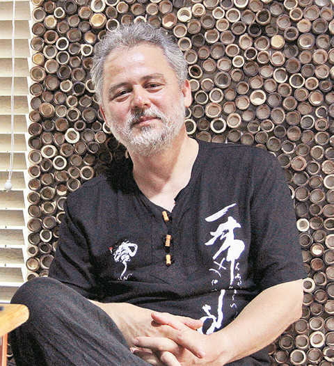 Trở về với nghệ thuật dân tộc ảnh 1 Trở về với nghệ thuật dân tộc ảnh 1