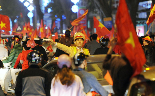 Cả nước vỡ oà niềm vui khi U23 Việt Nam vào chung kết ảnh 18