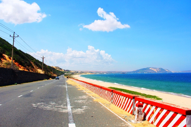 Vẻ đẹp hoang sơ đầy bình dị của Bình Thuận ảnh 2 Vẻ đẹp hoang sơ đầy bình dị của Bình Thuận ảnh 2