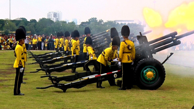  Kỷ niệm 88 năm ngày sinh Nhà vua và Quốc khánh Thái-lan ảnh 6