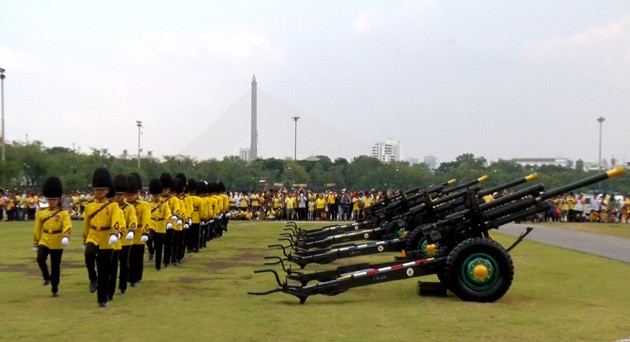  Kỷ niệm 88 năm ngày sinh Nhà vua và Quốc khánh Thái-lan ảnh 5