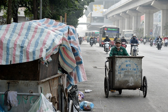 Hà Nội ứ đọng rác thải ảnh 6