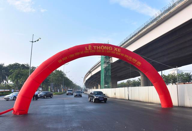 Thông xe đường vành đai 3 đoạn Mai Dịch - cầu Thăng Long ảnh 2