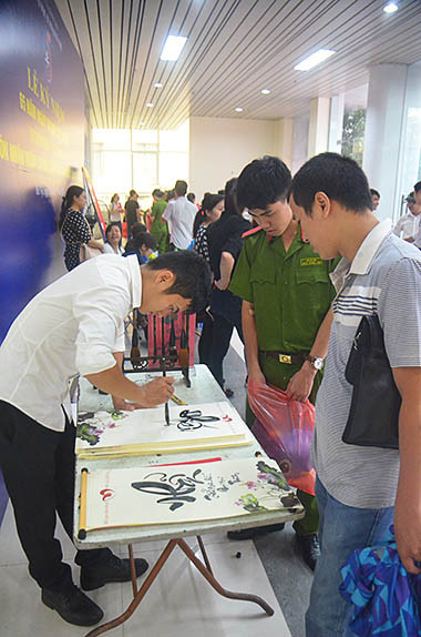 Hàng trăm nghìn bạn trẻ tham gia Ngày hội “Tôi yêu Tổ quốc tôi” ảnh 5