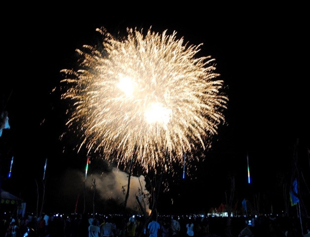 Không khí đón Giao thừa Xuân Mậu Tuất 2018 trên cả nước ảnh 4