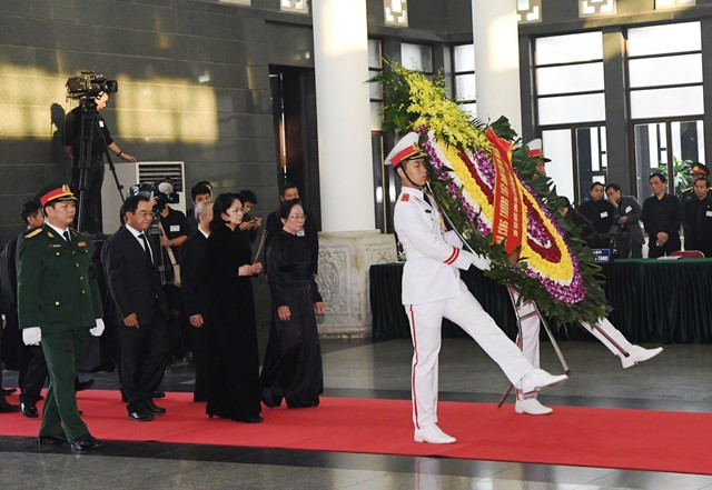 Cử hành trọng thể lễ viếng nguyên Tổng Bí thư Đỗ Mười ảnh 4 Cử hành trọng thể lễ viếng nguyên Tổng Bí thư Đỗ Mười ảnh 4