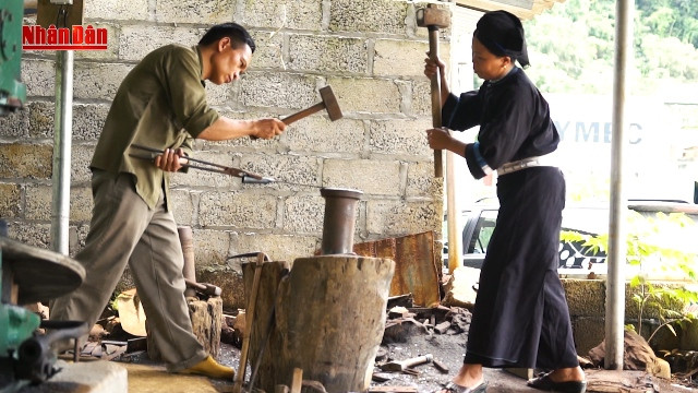 Nghề rèn dao của người Nùng ở Phúc Sen ảnh 1