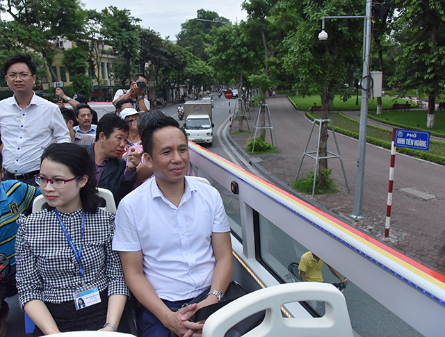 Chạy thử nghiệm xe buýt hai tầng tại Thủ đô ảnh 8 Chạy thử nghiệm xe buýt hai tầng tại Thủ đô ảnh 8