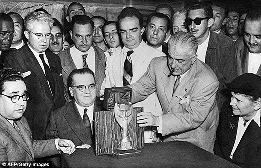 Tây Ban Nha: Cú “đột quỵ” thứ năm của bóng đá thế giới ảnh 1