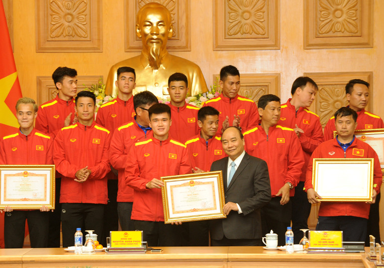 Đội tuyển bóng đá nam đón nhận Huân chương Lao động hạng Nhất ảnh 4