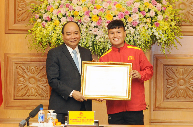 Đội tuyển bóng đá nam đón nhận Huân chương Lao động hạng Nhất ảnh 2