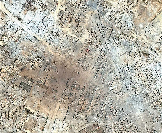 Thành phố Mosul bị IS tàn phá qua hình ảnh vệ tinh ảnh 4