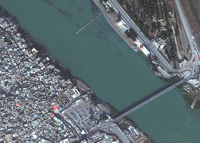 Thành phố Mosul bị IS tàn phá qua hình ảnh vệ tinh ảnh 9