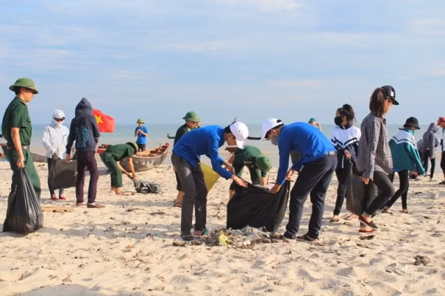 Hà Tĩnh từng bước ổn định đời sống ngư dân ảnh 3