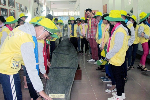 “Đại sứ hàng Việt tí hon” trải nghiệm tại thành phố hoa Đà Lạt ảnh 2 “Đại sứ hàng Việt tí hon” trải nghiệm tại thành phố hoa Đà Lạt ảnh 2