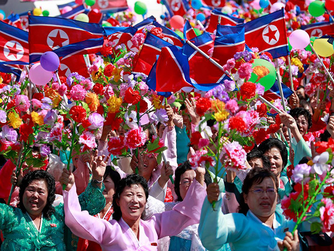 Triều Tiên tổ chức duyệt binh nhân dịp kỷ niệm 70 năm Ngày Quốc Khánh ảnh 8 Triều Tiên tổ chức duyệt binh nhân dịp kỷ niệm 70 năm Ngày Quốc Khánh ảnh 8