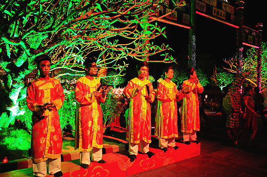 Dùng ngự thiện với hoàng đế trong "Đêm Hoàng cung" ảnh 3