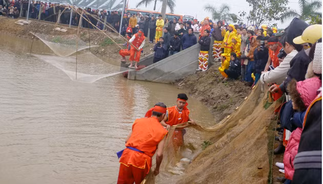 Rước nước, tế cá ở Lễ hội Đền Trần - Nam Định ảnh 1