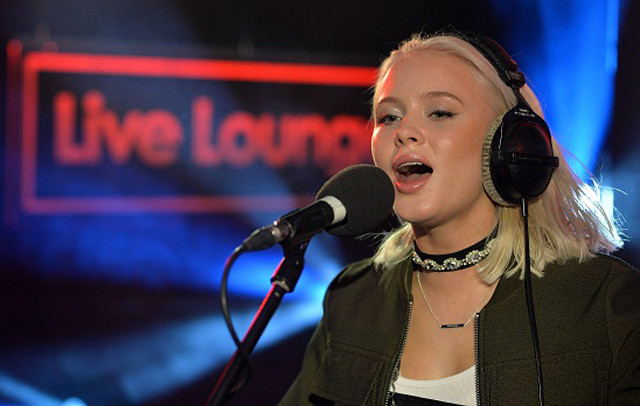 Trái bóng Beau Jeu và cậu bé “siêu nhân” Super Victor ảnh 1