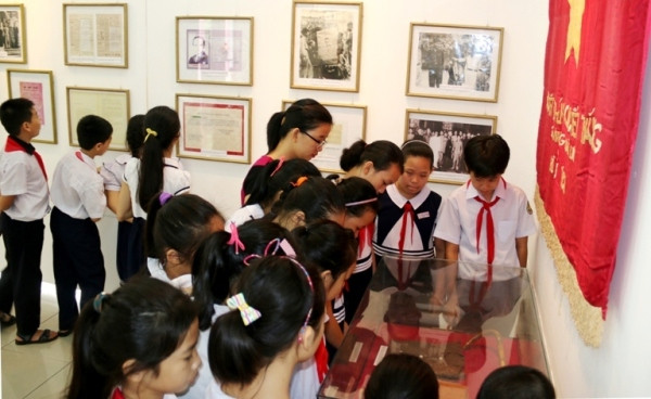 Triển lãm “Bác Hồ với miền nam, miền nam với Bác Hồ” ảnh 2