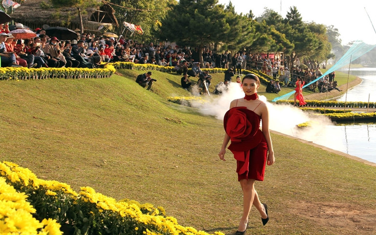 Thời trang và sự lan tỏa thương hiệu tơ lụa Bảo Lộc ảnh 8