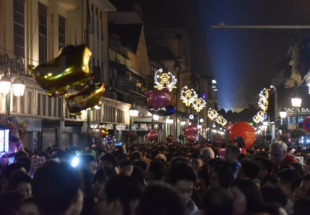 Không khí đón Giao thừa Xuân Kỷ Hợi 2019 trên cả nước ảnh 2