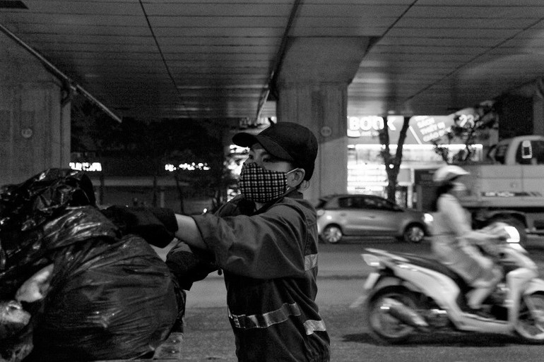 Những “bóng hồng” thầm lặng ảnh 2 Những “bóng hồng” thầm lặng ảnh 2