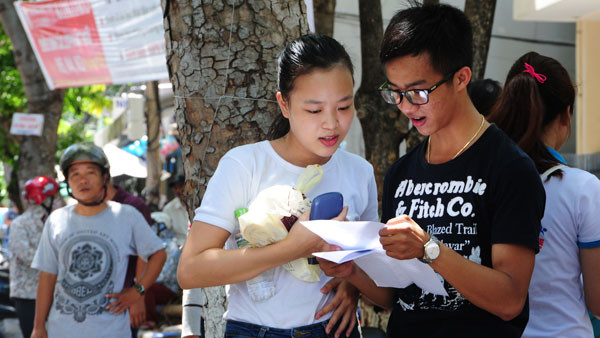 Thí sinh cả nước tự tin bước vào kỳ thi THPT quốc gia năm 2016 ảnh 6