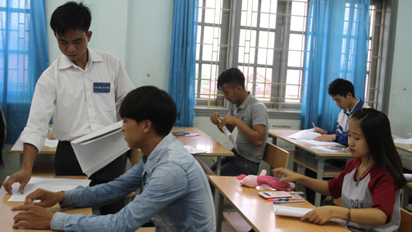 Thí sinh cả nước tự tin bước vào kỳ thi THPT quốc gia năm 2016 ảnh 3