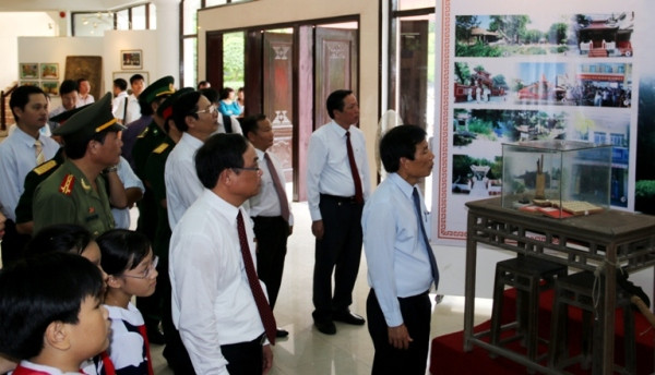 Triển lãm “Bác Hồ với miền nam, miền nam với Bác Hồ” ảnh 1