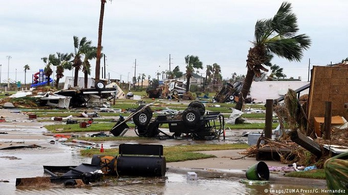 Lũ lụt nghiêm trọng tại Mỹ sau bão Harvey ảnh 5