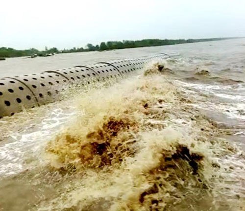 Cà Mau nỗ lực ứng phó sạt lở ven biển ảnh 2 Cà Mau nỗ lực ứng phó sạt lở ven biển ảnh 2