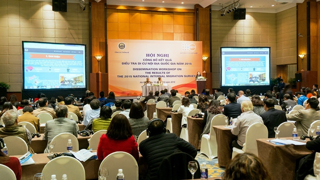 Xuất hiện xu hướng “nữ hóa” trong di cư ảnh 1