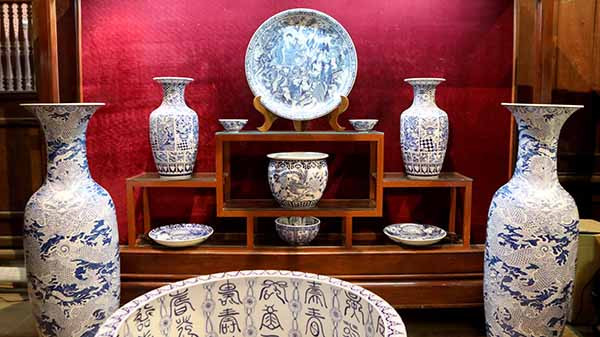 Tinh hoa gốm Bát Tràng hội tụ ảnh 1 Tinh hoa gốm Bát Tràng hội tụ ảnh 1